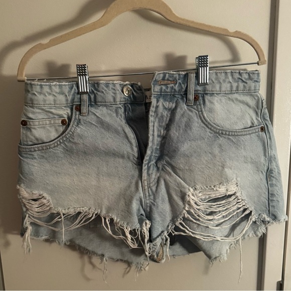 ZARA cut off distressed jean shorts - Picture 1 of 4